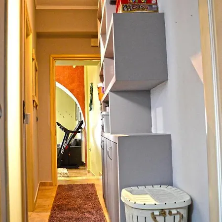 Marilou House * Ano Syros